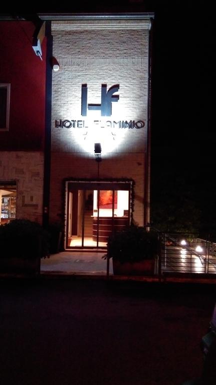 Hotel Flaminio Tavernelle Serrungarina ภายนอก รูปภาพ